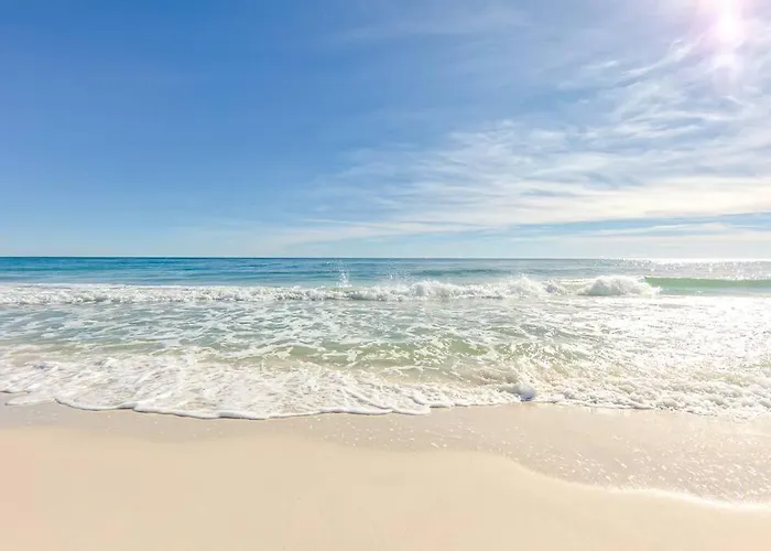 Comfy ~ Steps Away From The Beach! Apartment Gulf Shores